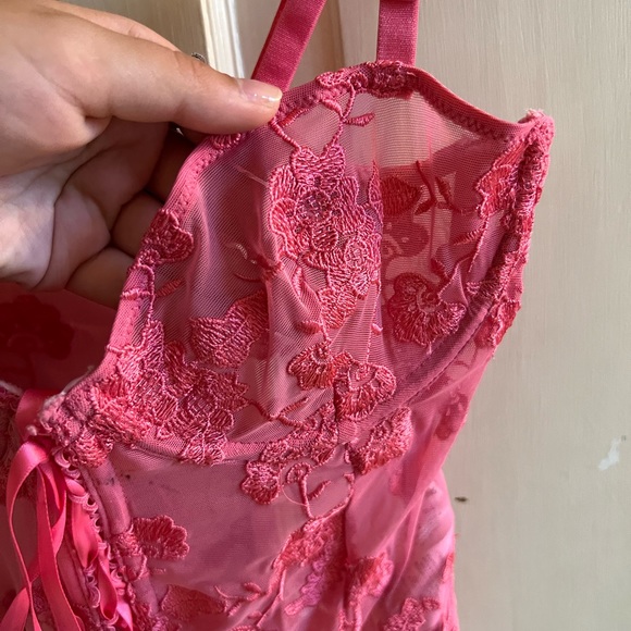 PRETTYLITTLETHING hot pink embroidered mesh corset top - Picture 7 of 14